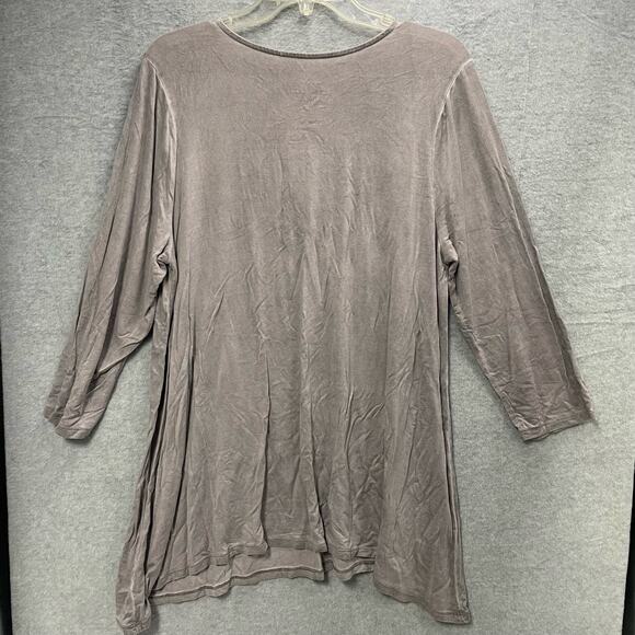 Torrid Super Soft Grey Crochet Sharkbite Hem Top Size 1X - Picture 3 of 6